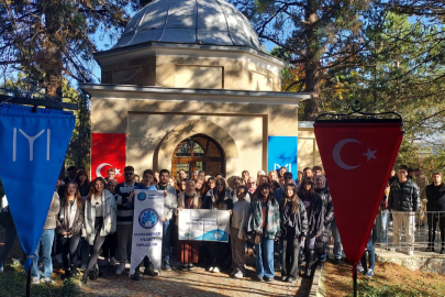 Şehre yeni gelen üniversite öğrencileri İnegöl’ü tanıyor