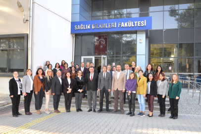 Sağlık Bilimleri Fakültesi’nin yeni dekanı Prof. Dr. Akansel oldu