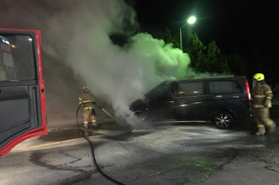 Bandırma-Bursa karayolunda benzinlikte araç yangını korkuttu