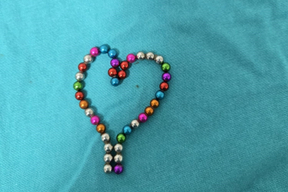 Çocuğun bağırsağından 38 adet mıknatıs çıkarıldı