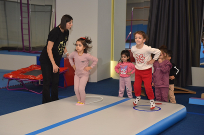 Yıldırımlı miniklere cimnastik eğitimi