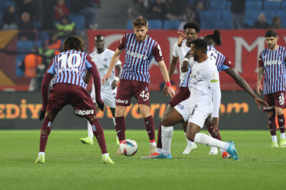 Trabzonspor-Kasımpaşa maçında goller karşılıklı geldi