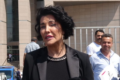 Eski manken Deniz Akkaya hakkında yakalama kararı