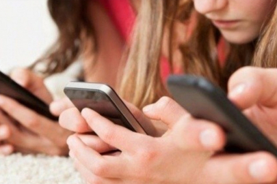 Sosyal medyadaki kusursuz hayatlar ‘yetersizlik hissine' neden oluyor