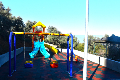 Gemlik'te Parklara Yoğun Bakım ve Onarım