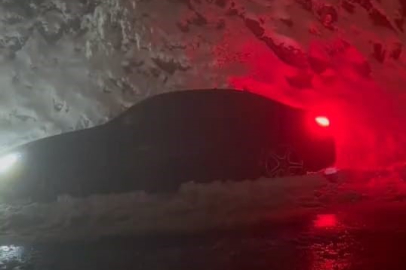 Karlı yolda mahsur kaldılar