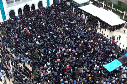 Binlerce seveni Ferdi Tayfur’u son yolculuğuna böyle uğurladı