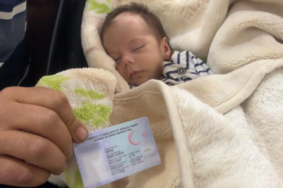 Yeni doğan bebeğine Ferdi Tayfur ismini koydu