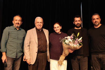 Ünlü Oyuncu Nur Sürer Nilüfer'de son filmini anlattı