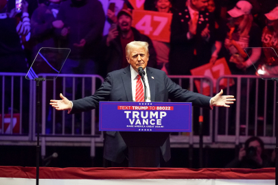 Trump Biden’a taş attı