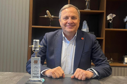 Seyit Torun, ‘CHP’nin En Başarılı Milletvekili’ ödülünü aldı