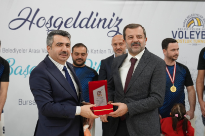 Gürsu Belediyesi voleybolun şampiyonu oldu