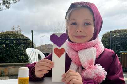 Bursa'da çocuklar kendi kitap ayraçlarını tasarladı