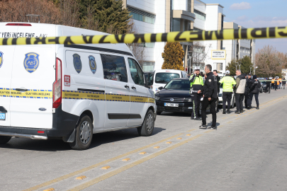 Selçuk Üniversitesi'nde dehşet! Öğrenci dekan yardımcısını vurup intihar girişiminde bulundu