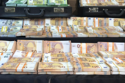 İstanbul'da sahte dolar ve euro operasyonu