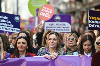 Kadınlar, düşledikleri dünyayı birlikte kurmak için yürüdü