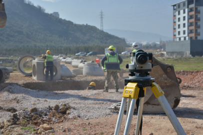 Büyükşehir, altyapı çalışmalarını aralıksız sürdürüyor
