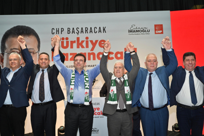 Bozbey, “Ekrem Başkanımız ile kol kolayız, omuz omuzayız”