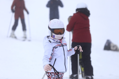 Kış geri döndü! Uludağ’da kar bereketi
