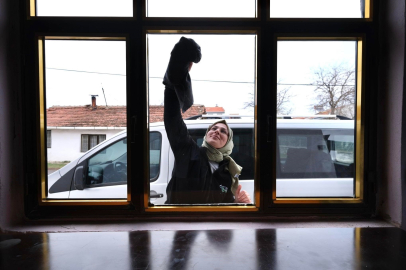 İnegöl'de yaşlı vatandaşlara temizlik desteği