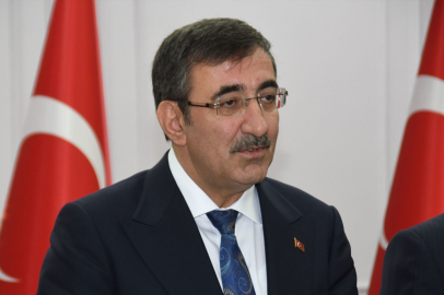 Cevdet Yılmaz ekonomiyi değerlendirdi