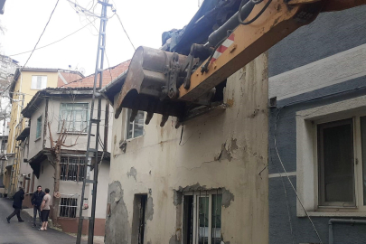 Osmangazililerin güvenliği için metruk binalar yıkılıyor