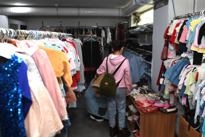 Çocukların bayramlıkları Osmangazi Belediyesi'nden