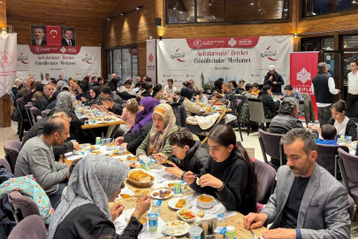 7 ayrı mekânda toplam 125 bin kişi aynı iftar sofrasında buluştu