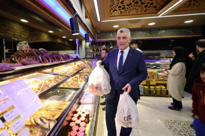 Bakan Bolat boykota karşı alışverişe çıktı
