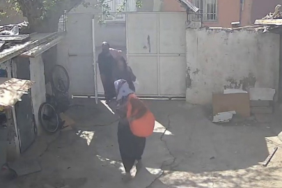 Eve giren kadın şahıslar, altınlarla kayıplara karıştı