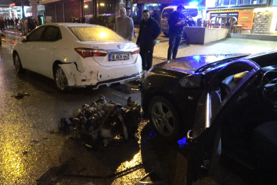 Kazada güvenlik önlemi alan polise kamyonet çarptı