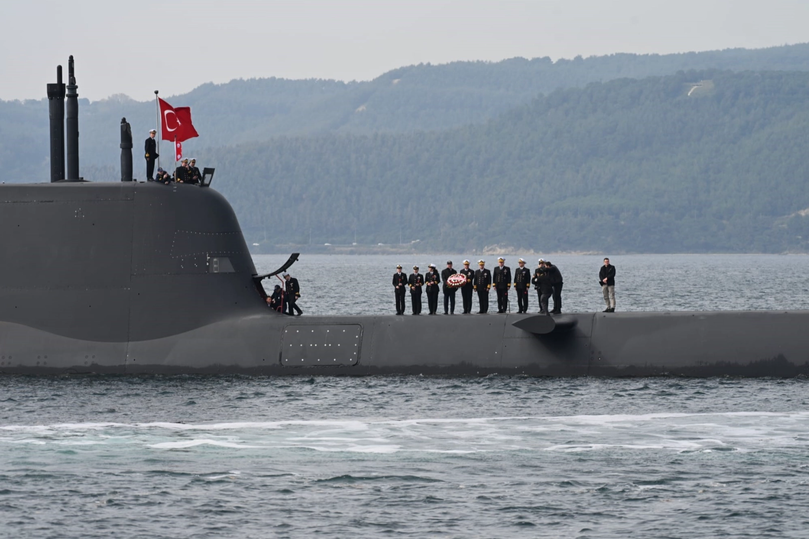 TCG Dumlupınar' ve ‘TCG Atılay' denizaltısı şehitleri anıldı
