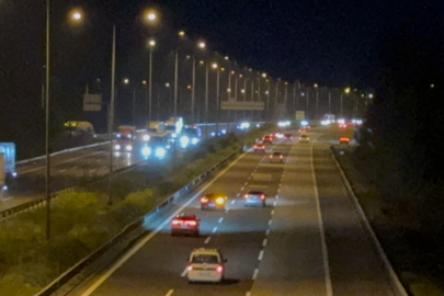 Tatil dönüşü otoyolda akıcı yoğunluk başladı