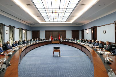 AK Parti Genel Merkezi’nde kritik MYK toplantısı 5 saat sürdü