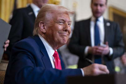 Trump Çin'e vergiyi bir kez daha artırdı