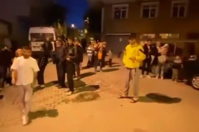 İstanbul’da 4,3 büyüklüğünde deprem: Vatandaşlar sokağa döküldü