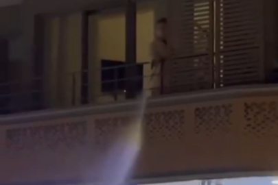 Sesten bıkan ev sahibi magandalara su sıktı