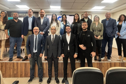 İGD'de Mesut Demir güven tazeledi