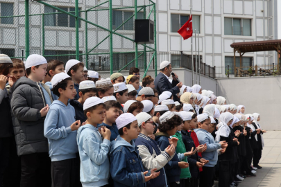 Genç yürekler 158 hatimle şehitleri andı