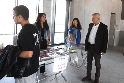 Tarihi koşuya katılacak sporseverler numaralarını aldı