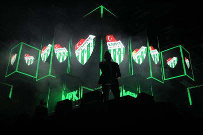 Yeşil-beyaz gece: Mahmut Orhan Bursaspor için sahnedeydi