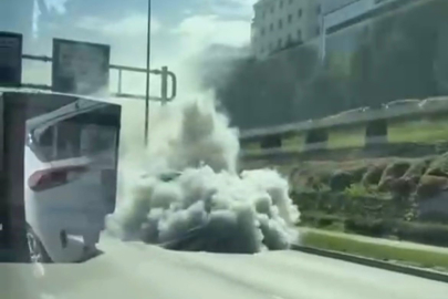 Arıza yapan araçtan çıkan dumanlar paniğe yol açtı