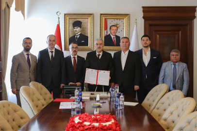 İnegöl'e yeni sağlık merkezi geliyor, imzalar atıldı