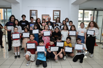 Karikatür Atölyesi katılımcılarından yıl sonu sergisi