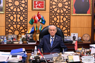 MHP Lideri Bahçeli’den Anneler Günü paylaşımı: "Akan yaşlar kurumadıkça rahat olamayız"