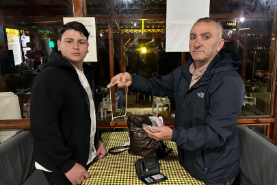 Altın dolu çanta panik yarattı! Dürüst esnaf krizi çözdü
