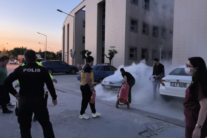 İnegöl Devlet Hastanesi otoparkında araç yangını paniği!