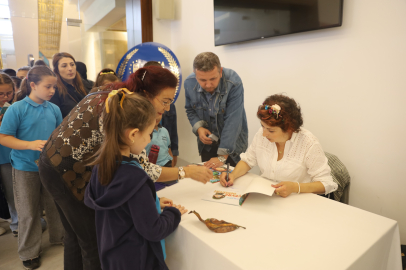 ‘Çevre Dedektifi’ kitabının yazarı çocuklarla buluştu