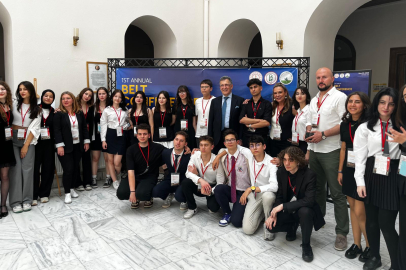 Bursa Erkek Lisesi'nden İngilizce eğitiminde öncü konferans