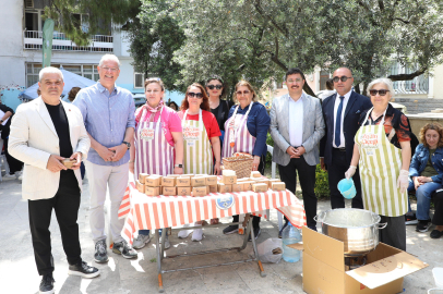 Tirilye’de zeytinin çiçeği açtı, festival sokakları sardı